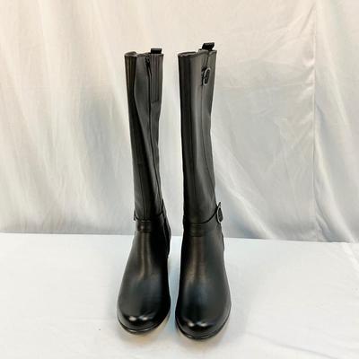 Lot C 155 NIB Clark’s Malia Poplar Black Size 9