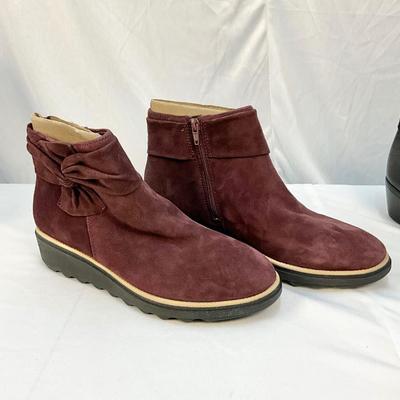 Lot C 156. Lot of Clark’s Ankle Boots Sizes 8-9