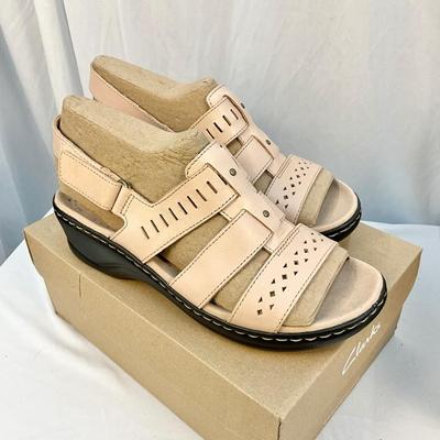 Lot C 158 NIB Three Pair of Clark’s Ultimate Comfort Collection