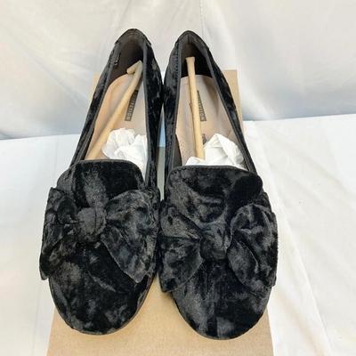 Lot C 160. Two Pair of Clark’s Ankle Boots Sizes 8.5 & One NIB Black Velvet Flats