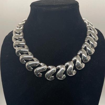 Silver Tone 18" Metal Link Necklace