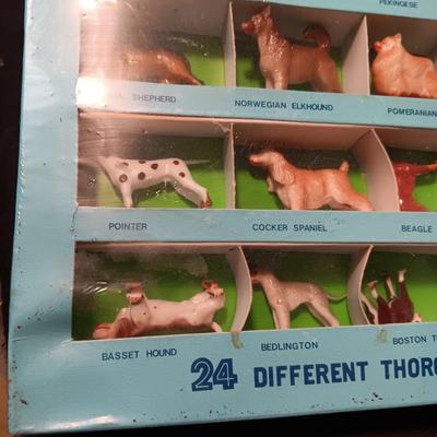 UNOPENED 24 BLUE RIBBON PLASTIC DOGS BY MARX