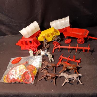 OLD TOY STAGECOACHES & COVERED WAGONS WITH DRIVERS
