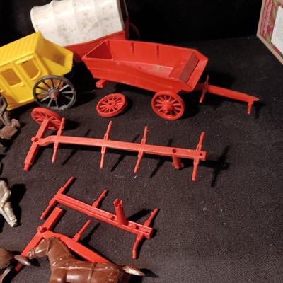 OLD TOY STAGECOACHES & COVERED WAGONS WITH DRIVERS