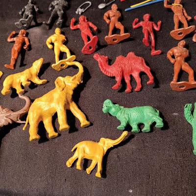 MARX JUNGLE PLAY SET