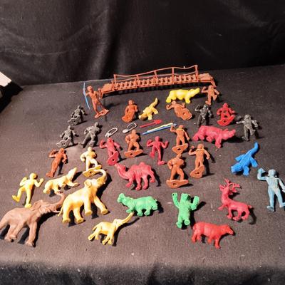 MARX JUNGLE PLAY SET