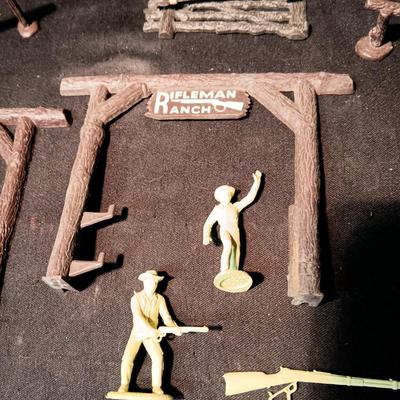 MARX TOY RIFLEMAN RANCH
