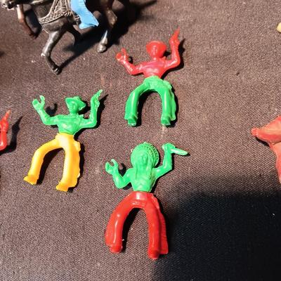 TOY COWBOYS, INDIANS AND A TEEPEE