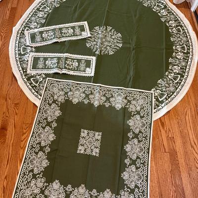 Vintage Austrian Halltex Woven Reversible Folk Lot - Tablecloths, Runners