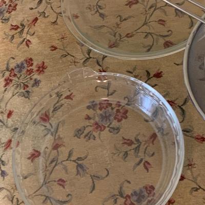 Pyrex Strainers Kitchen Lot