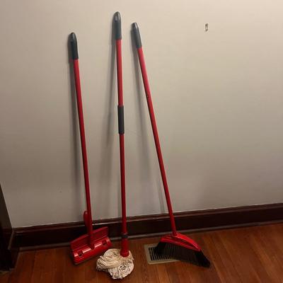 Black & Decker Cordless Vacuum & More Household Items (K-MG)