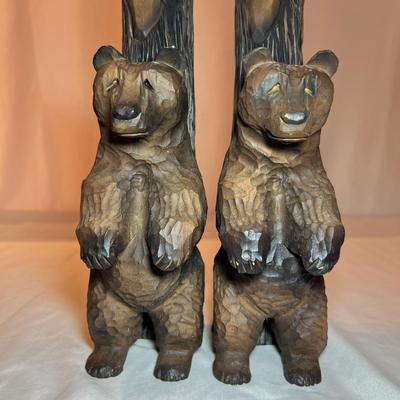 Pottery Vase W/Climbing Bears & Bear Bookends (BP-RG)