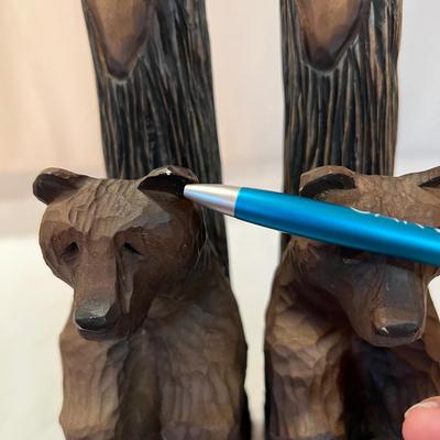 Pottery Vase W/Climbing Bears & Bear Bookends (BP-RG)