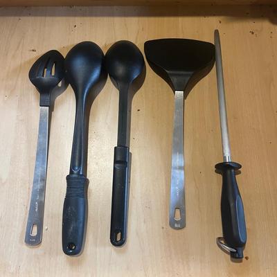 Kitchen Utensils (K-MG)