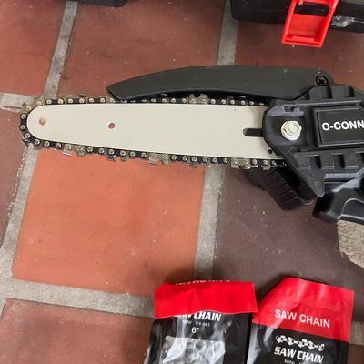 O-CONN Handheld Portable Mini Chainsaw with Safety Gear (SR-MG)