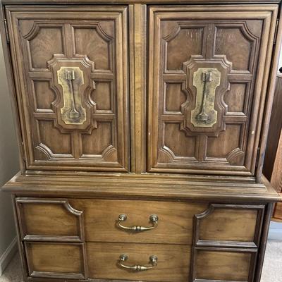 Vintage armoire