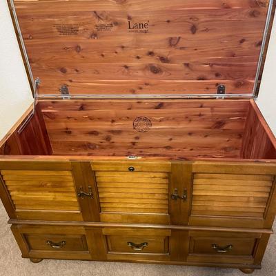 Vintage Lane cedar chest