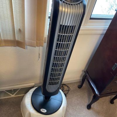 Holmes fan w/remote & stool