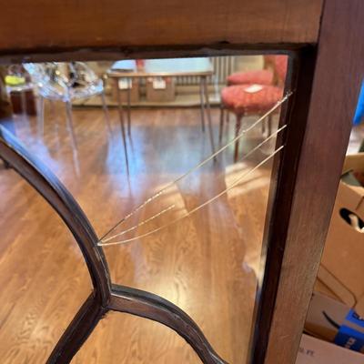 Single Door Footed Display Cabinet (LR-MG)