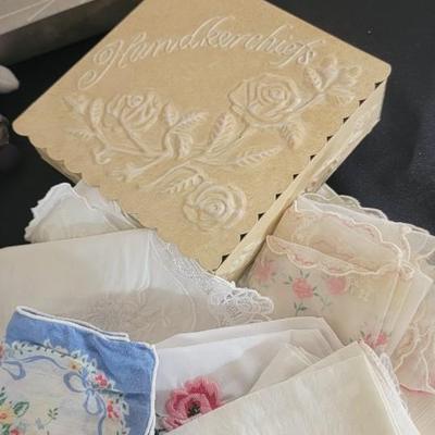 Glove and handkerchiefs box, gloves, hankies