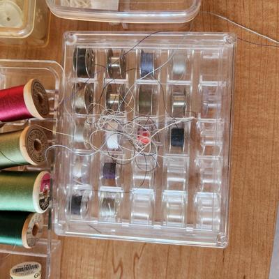 Sewing Crafting Lot Wilson Wil-hol Plastic Basket + trays of Buttons , Thread Spools and more
