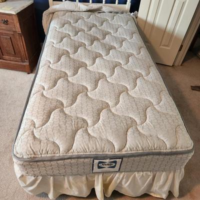 Twin bed with headboard Sealy mattress Clean