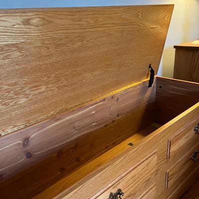 Traditional Upholstered Storage Bench Cedar Lined Hope Chest
