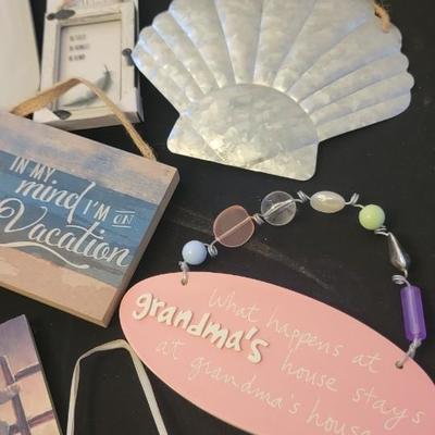 Assortment hanging plaques