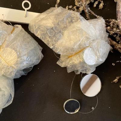 Mirror curtains & decor