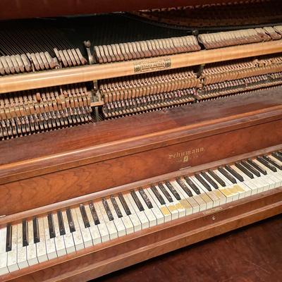 Schumann Upright Piano