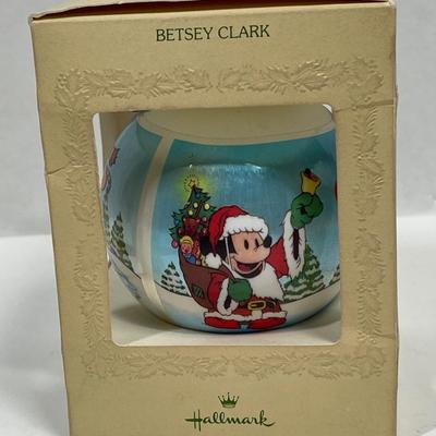 Disney Merry Christmas 1980 Tree Ornament Satin Ball Mickey Mouse new cond.
