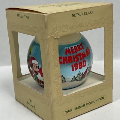 Disney Merry Christmas 1980 Tree Ornament Satin Ball Mickey Mouse new cond.