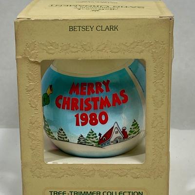 Disney Merry Christmas 1980 Tree Ornament Satin Ball Mickey Mouse new cond.