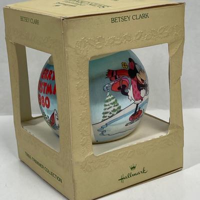 Disney Merry Christmas 1980 Tree Ornament Satin Ball Mickey Mouse new cond.
