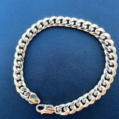 14 k gold bracelet 8 in