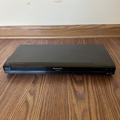 LOT 2L: Panasonic Blue Ray Disc Player w/ DVD Home Theater Sound System - Subwoofer & Speakers