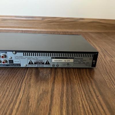 LOT 2L: Panasonic Blue Ray Disc Player w/ DVD Home Theater Sound System - Subwoofer & Speakers