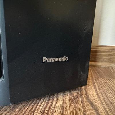 LOT 2L: Panasonic Blue Ray Disc Player w/ DVD Home Theater Sound System - Subwoofer & Speakers