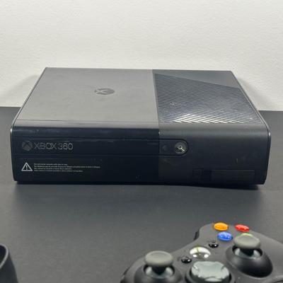 LOT 3L: Xbox 360 w/ Controllers, Headset, Call Of Duty, FIFA & More Games
