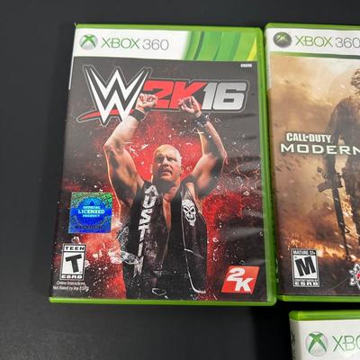 LOT 3L: Xbox 360 w/ Controllers, Headset, Call Of Duty, FIFA & More Games