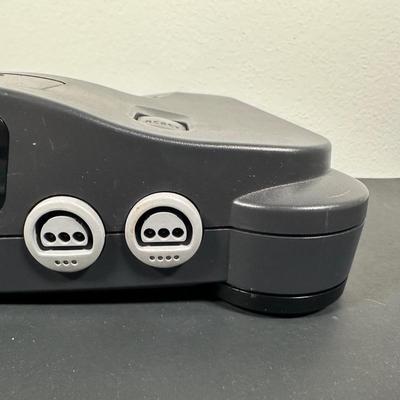 LOT 4L: Nintendo 64 Console w/ Controllers, Super Mario, Rugrats & More Games