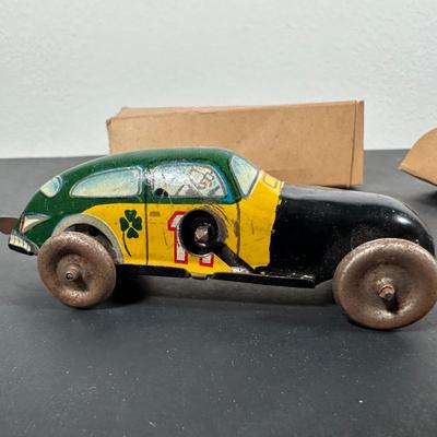 LOT 8L: Marx Streamline Speedway w/ Box