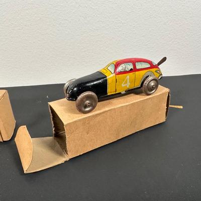 LOT 8L: Marx Streamline Speedway w/ Box