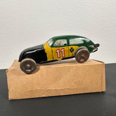 LOT 8L: Marx Streamline Speedway w/ Box