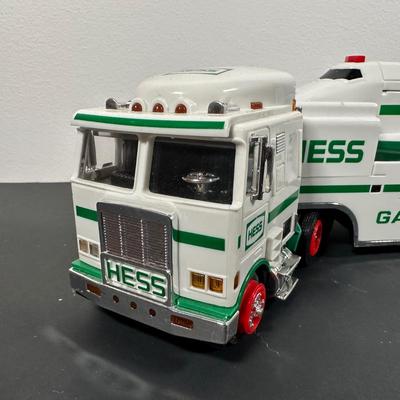 LOT 14L: Hess Truck Collection