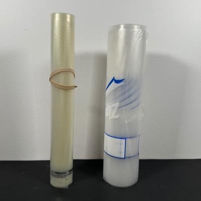 LOT 16L: GNC Deluxe Juicer, Ziplock Vacuum Sealer & More