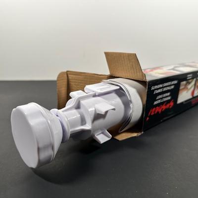 LOT 16L: GNC Deluxe Juicer, Ziplock Vacuum Sealer & More