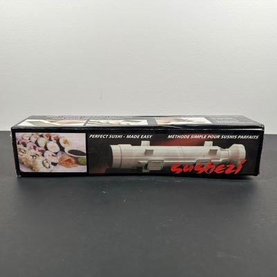 LOT 16L: GNC Deluxe Juicer, Ziplock Vacuum Sealer & More