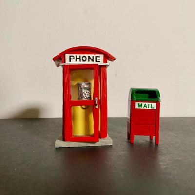 LOT 19 L: Department 56 "Village" Figures, "The Heritage Collection" Figures, & More