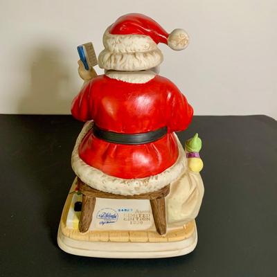 LOT 20 L: "Animated & Illuminated Deluxe Special People" by Design Arts, "Rock Santa" Edition #1, & 1990...